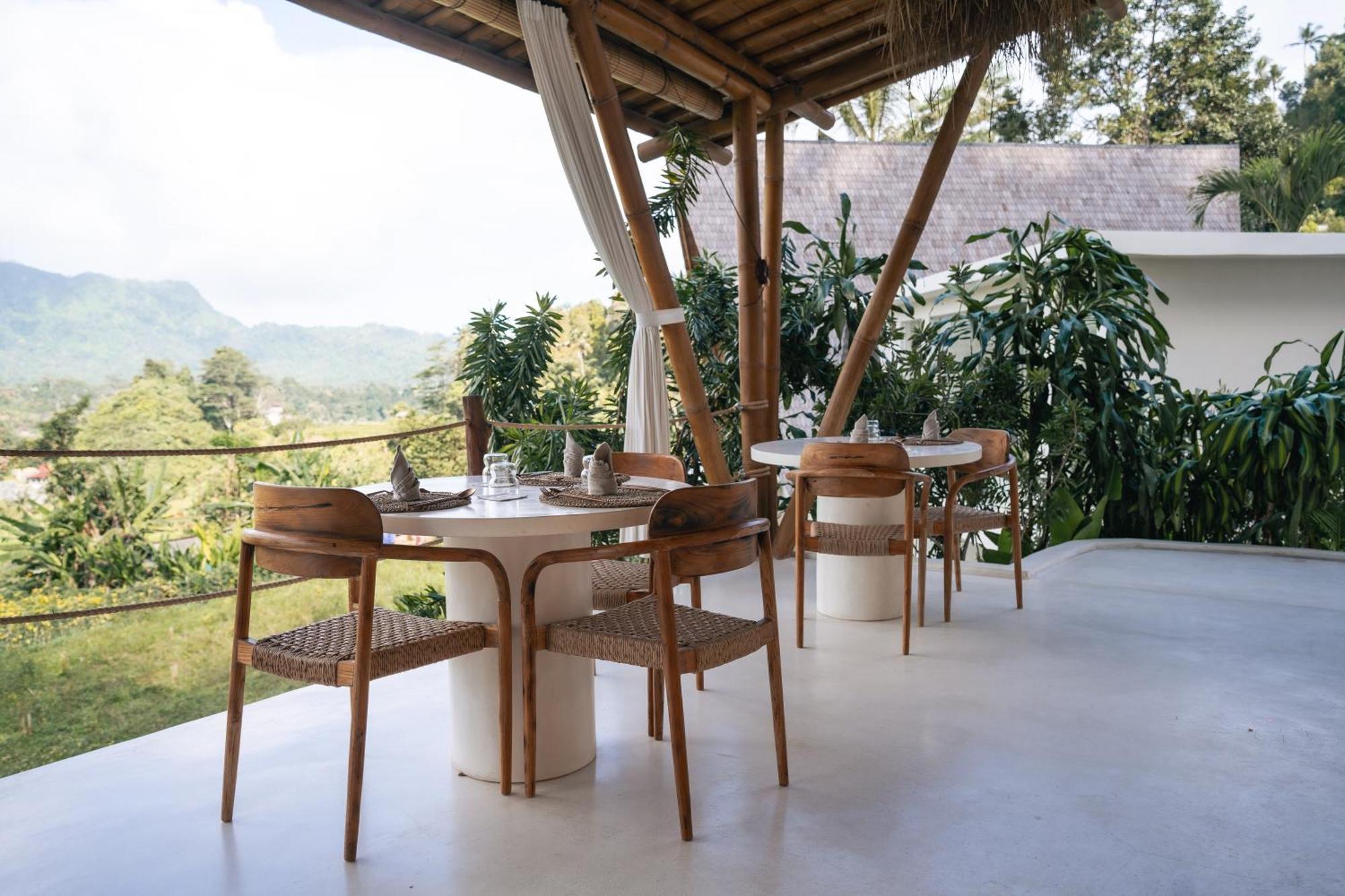 Numa Bali Hotel Сидемен Экстерьер фото